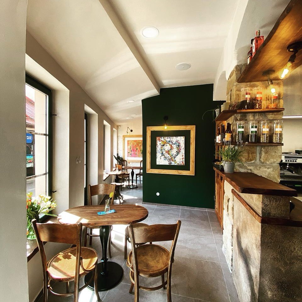 Lokál cafe foto