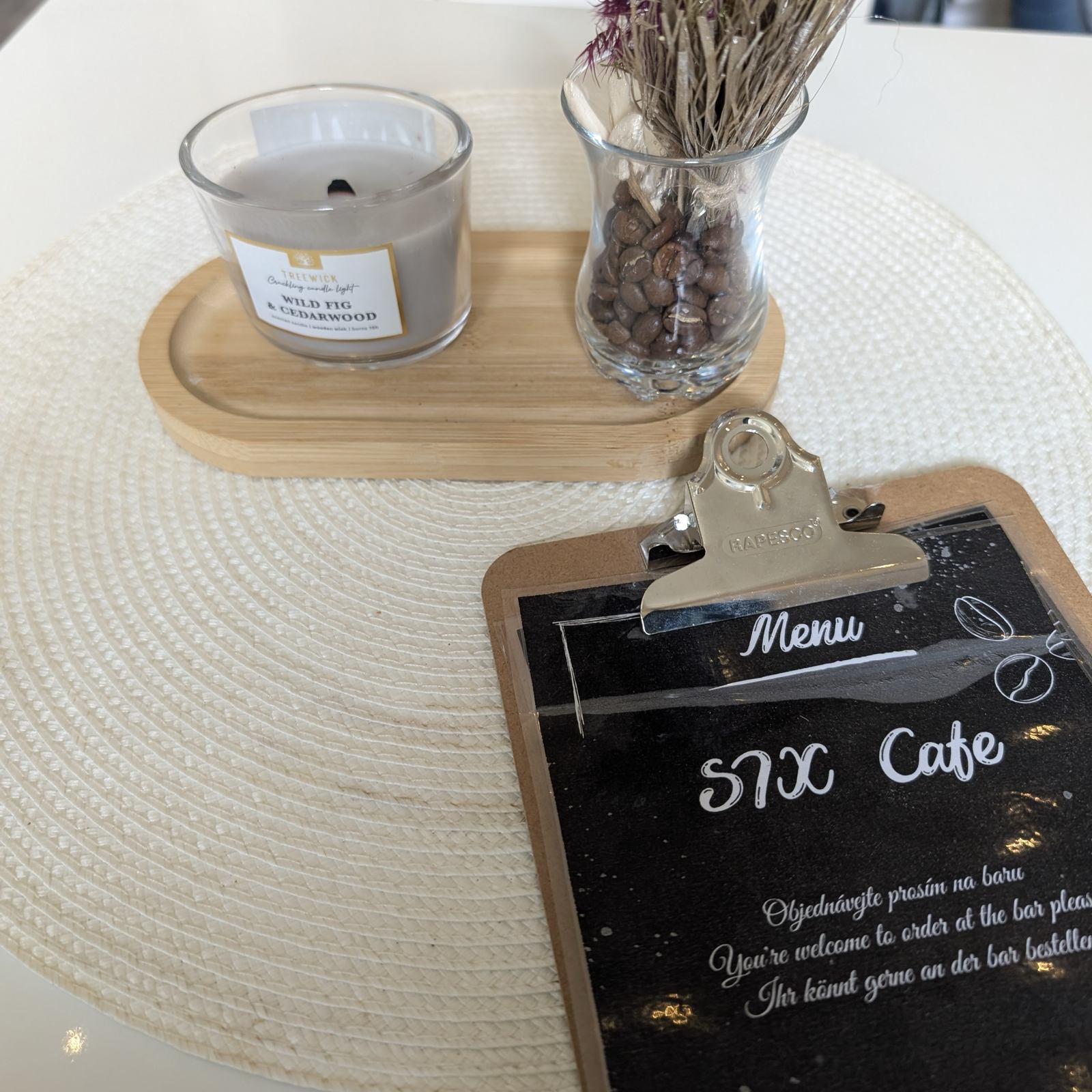 Six Cafe foto 3